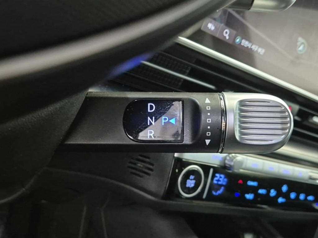 HYUNDAI Ioniq 6 - Vista 8