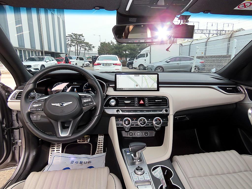 Genesis G70 - Vista 7