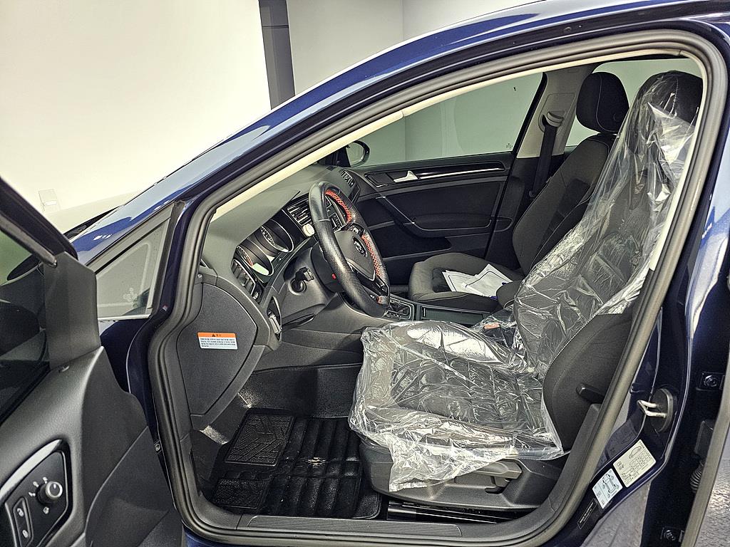 Volkswagen Golf - Vista 8