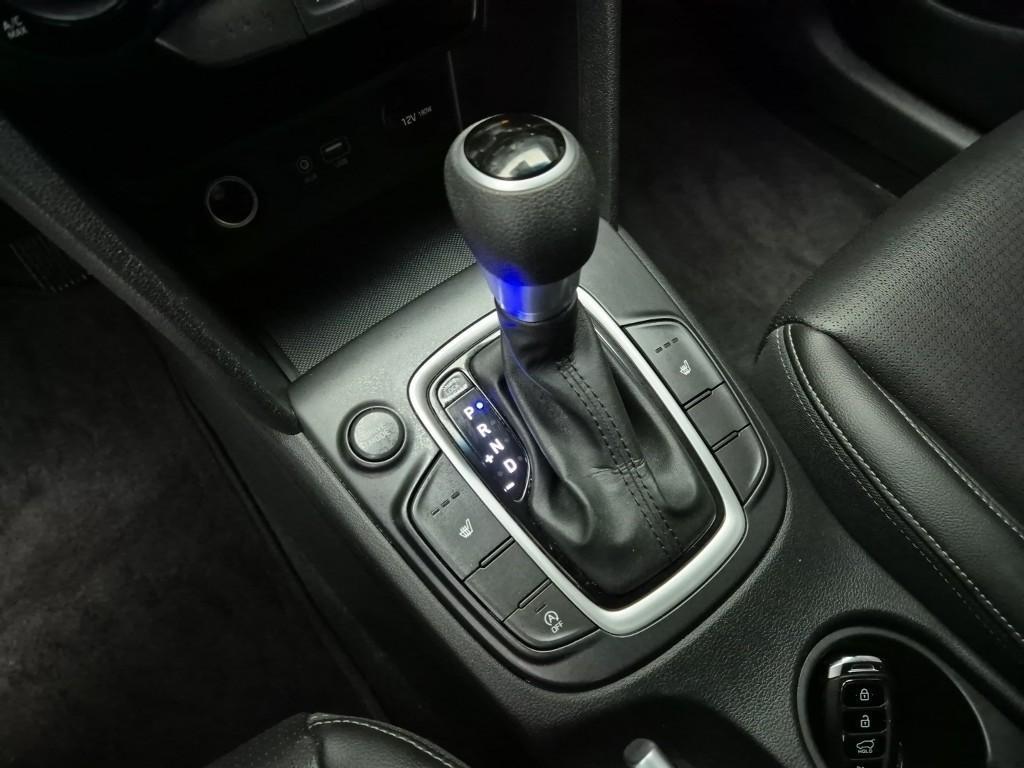 HYUNDAI Kona - Vista 8