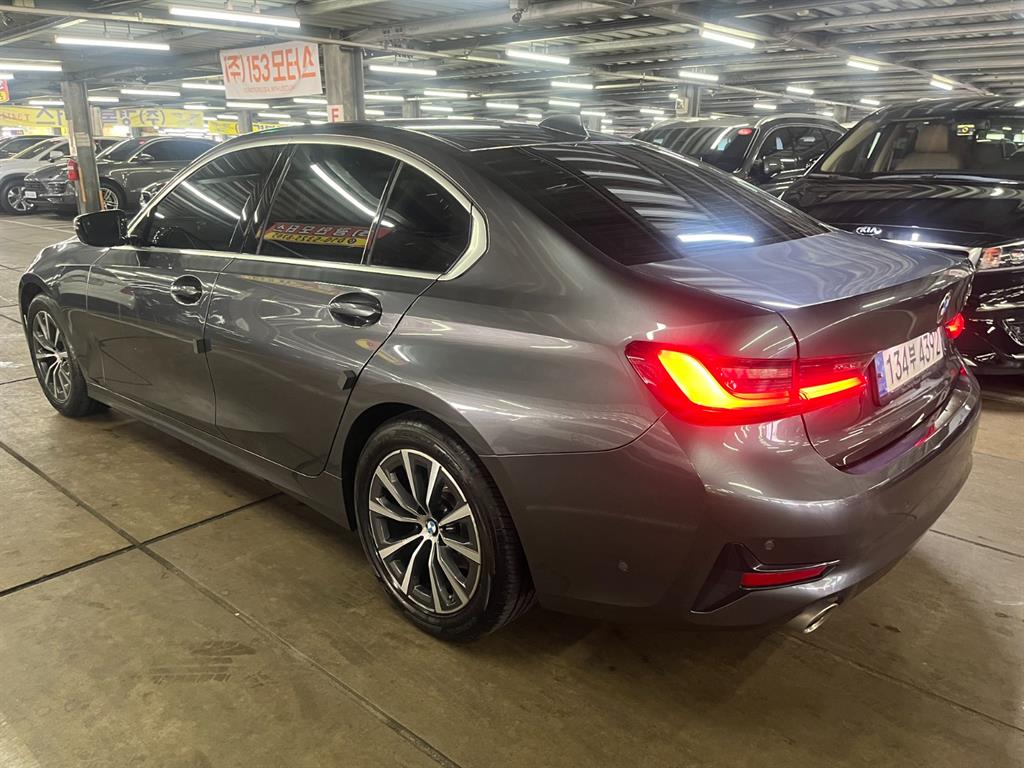 BMW 3 series - Vista 4