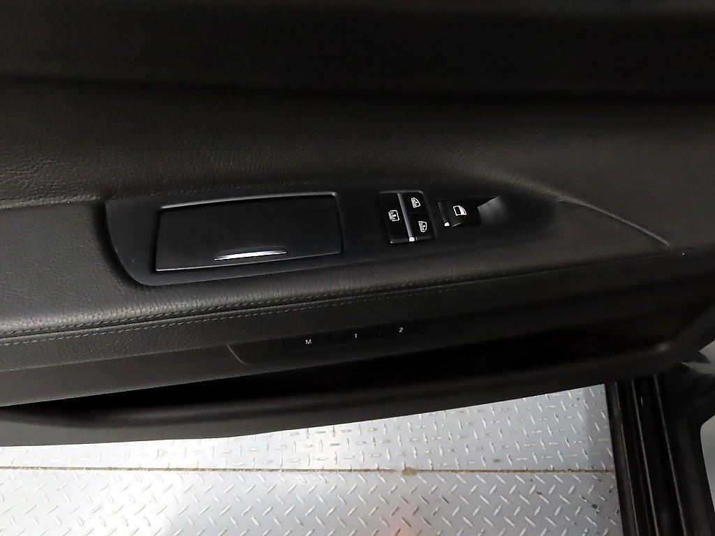 BMW 7 Series - Vista 12