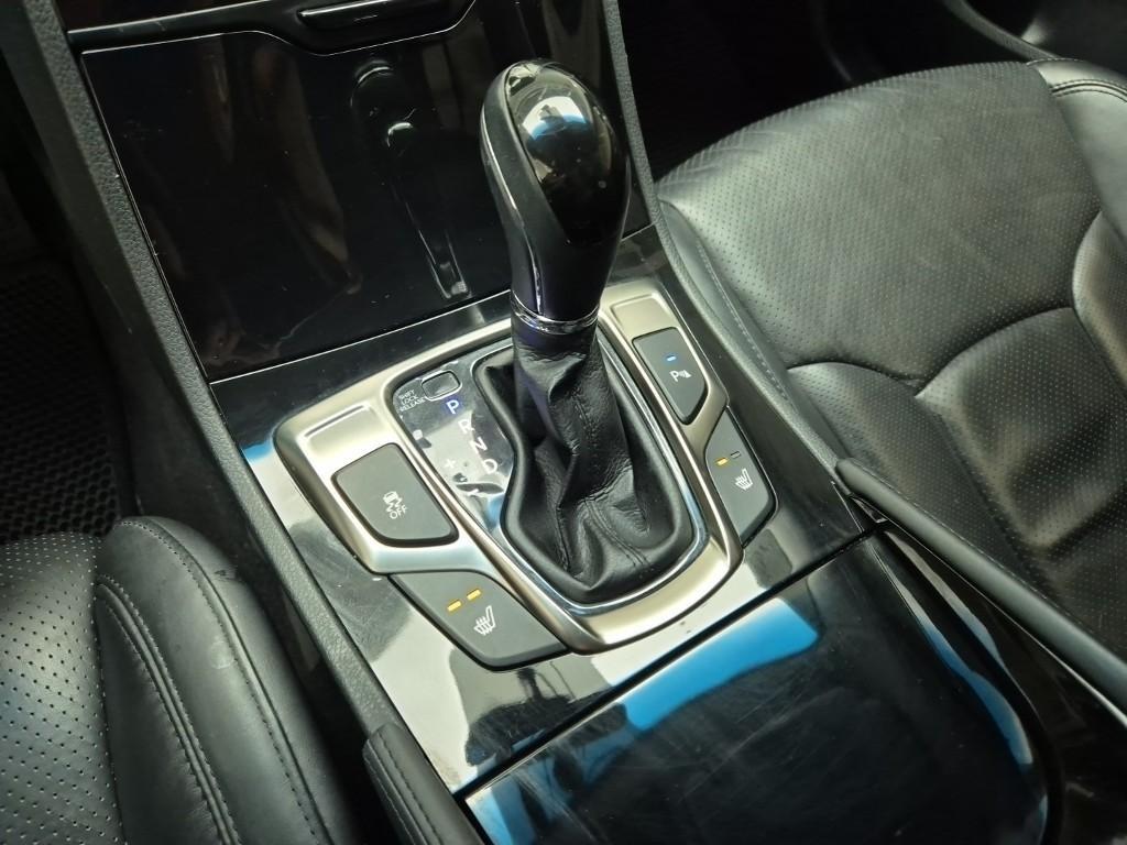 HYUNDAI Grandeur - Vista 10