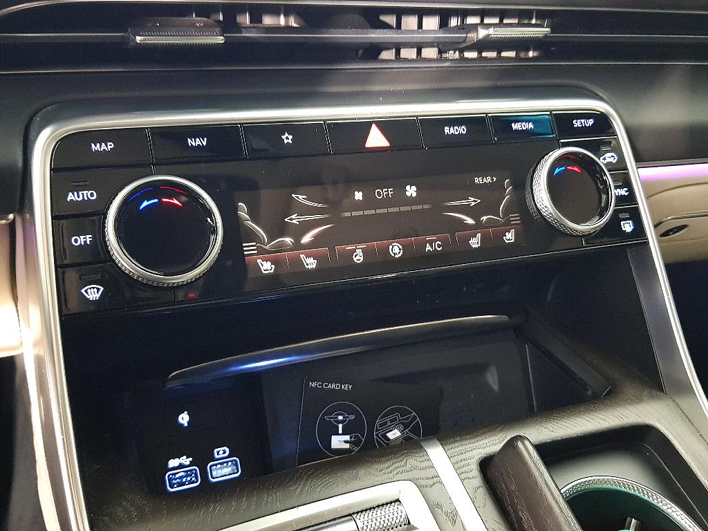 Genesis GV80 - Vista 11