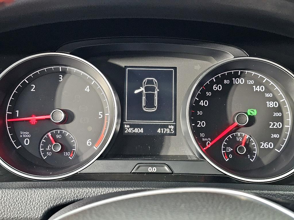 Volkswagen Golf - Vista 7