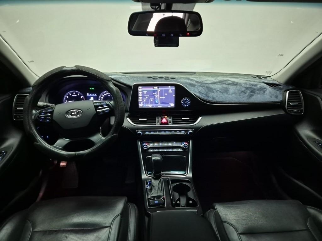 HYUNDAI Grandeur - Vista 7