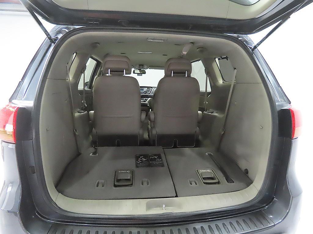 KIA Carnival 2016 Gris - Importación desde Corea - HF Imports Iquique - Foto 8