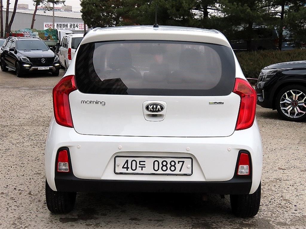 KIA Morning - Vista 4