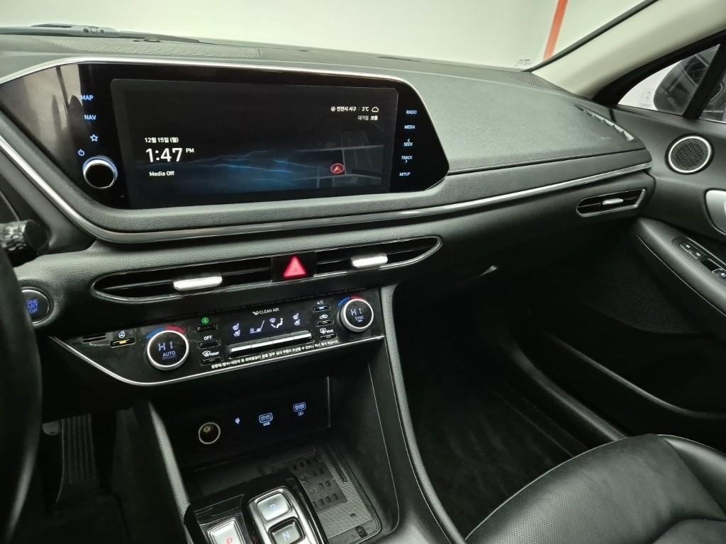 HYUNDAI Sonata - Vista 10