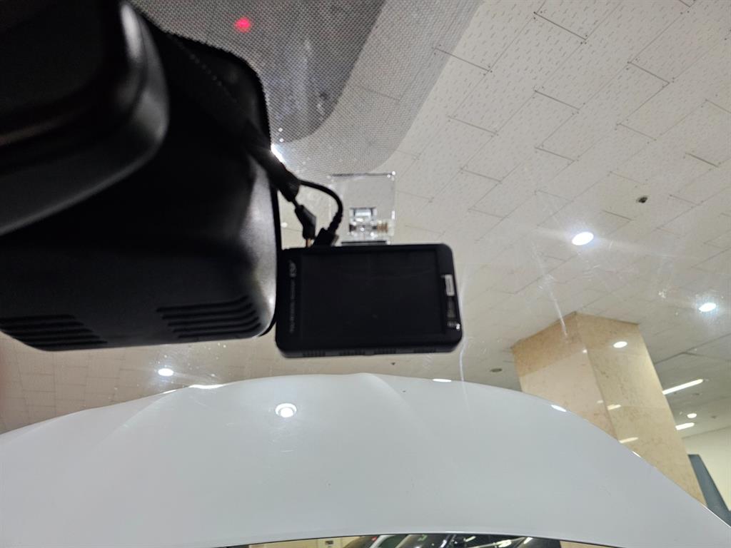 SAMSUNG QM6 2020 Blanco - Importación desde Corea - HF Imports Iquique - Foto 17