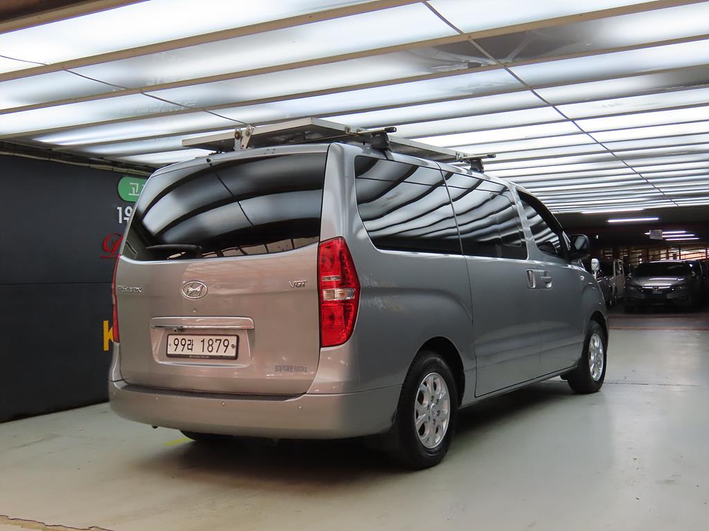 HYUNDAI Starex - Vista 4