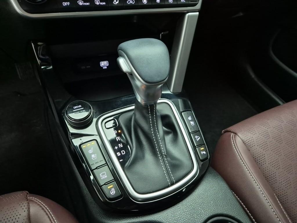 KIA Seltos - Vista 8