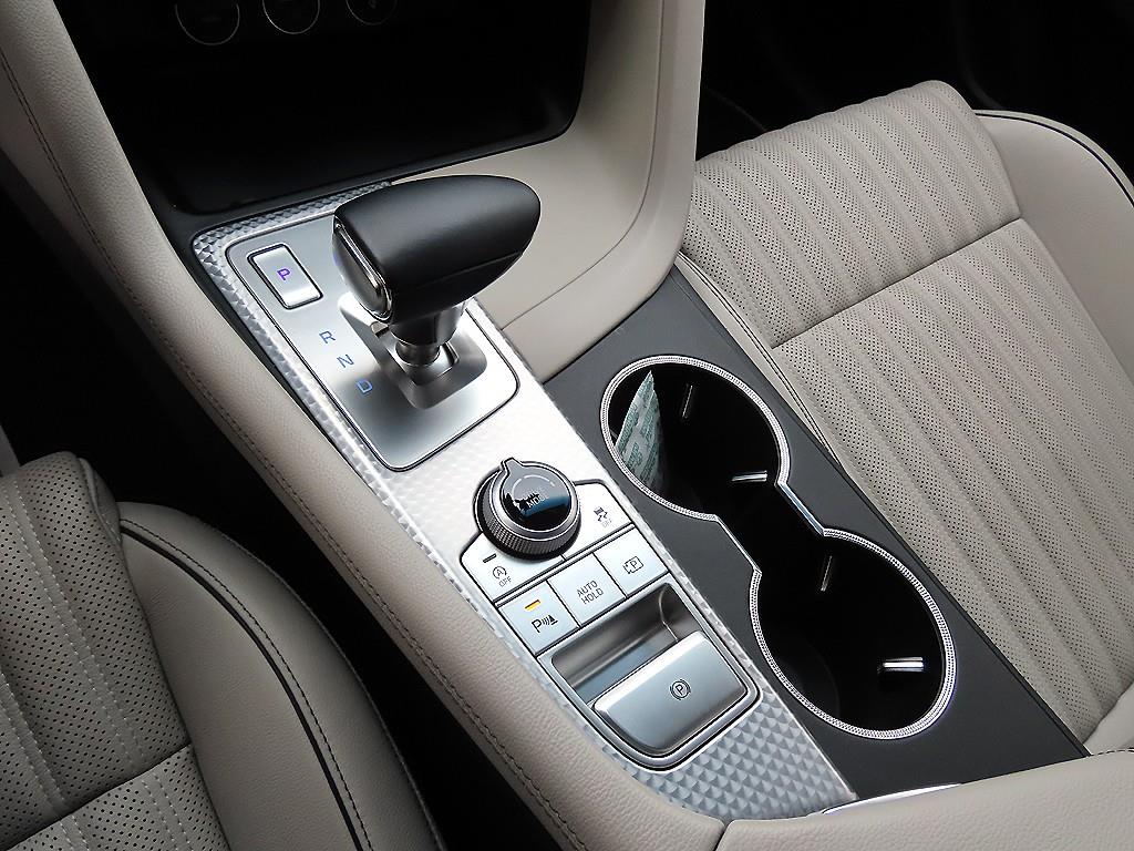 Genesis G70 - Vista 11