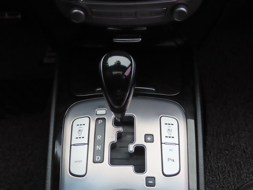 HYUNDAI Genesis 2013 Plateado - Importación desde Corea - HF Imports Iquique - Foto 13