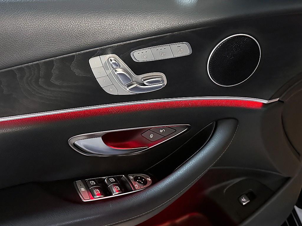 Mercedes Benz E class 2017 Negro - Importación desde Corea - HF Imports Iquique - Foto 13