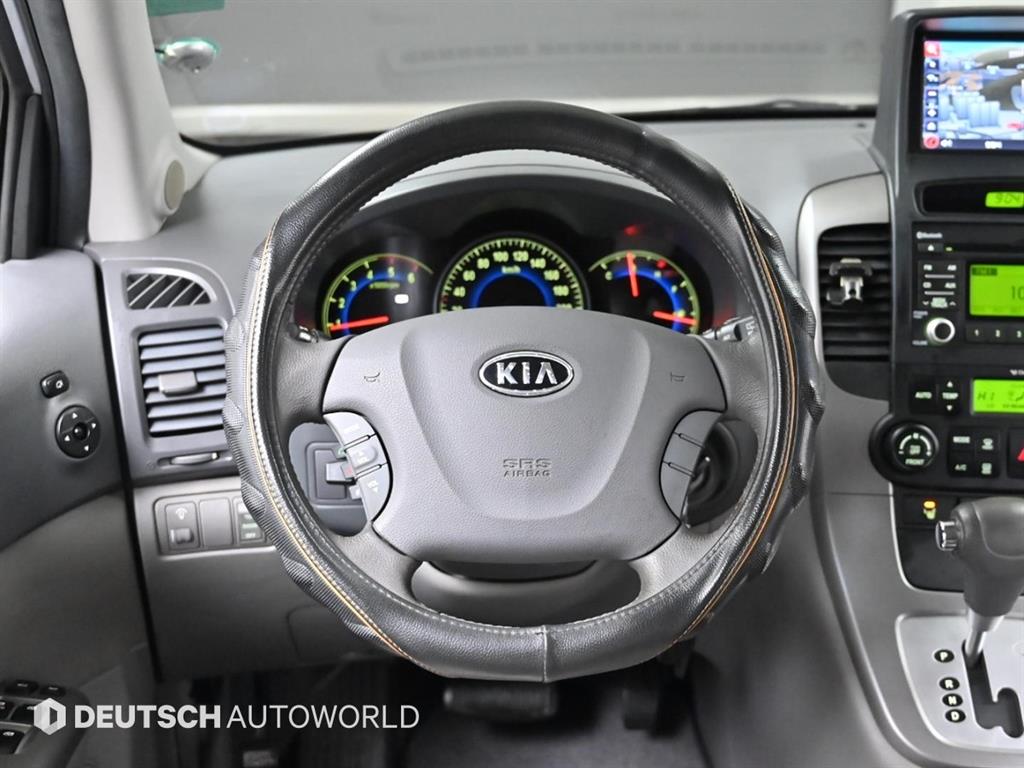 KIA Carnival 2010 Plateado - Importación desde Corea - HF Imports Iquique - Foto 13