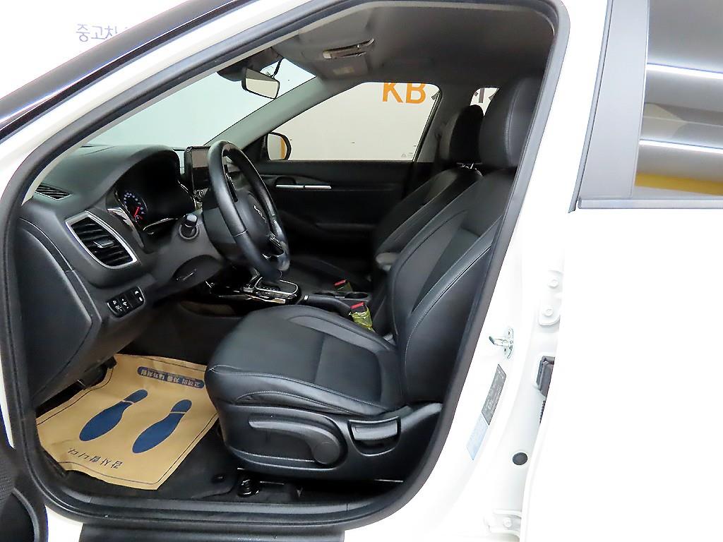 KIA Seltos - Vista 5