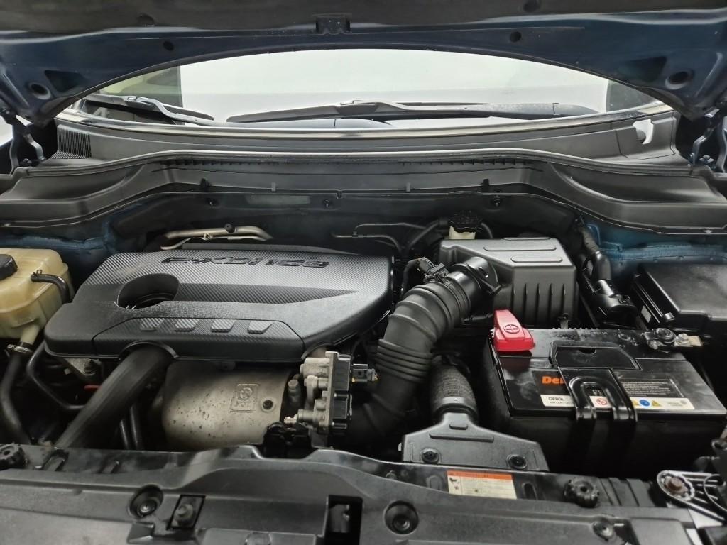 Ssangyong Tivoli - Vista 5