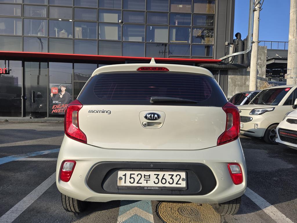 KIA Morning - Vista 5