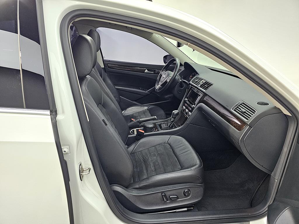 Volkswagen Passat - Vista 11