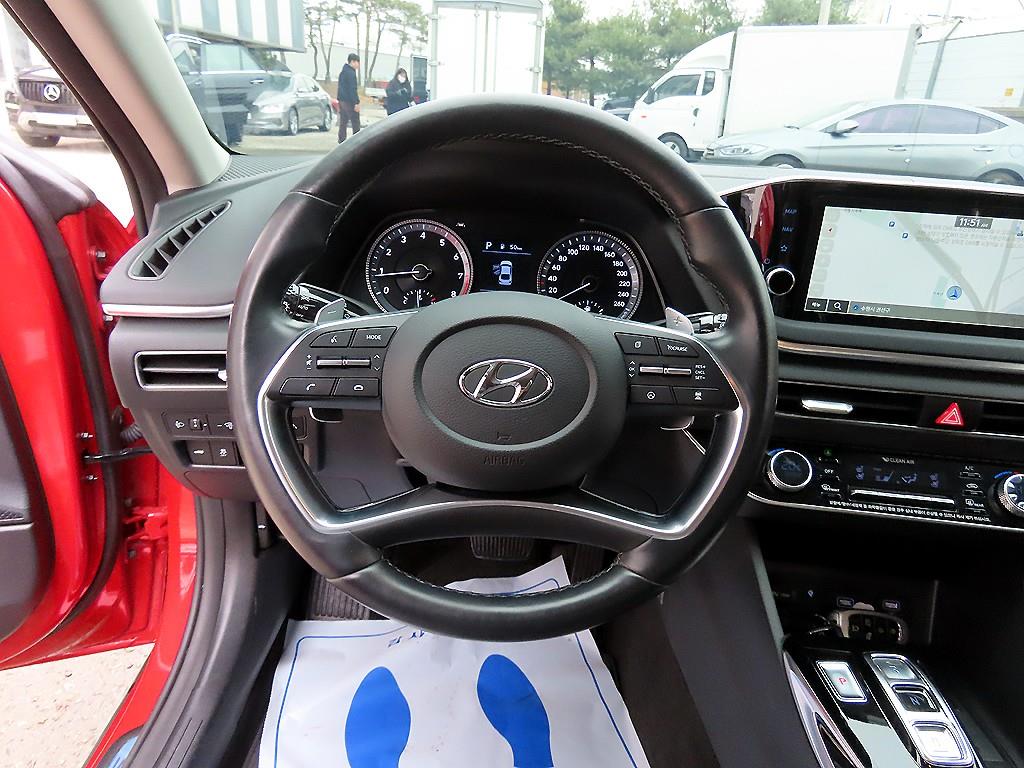 HYUNDAI Sonata - Vista 8