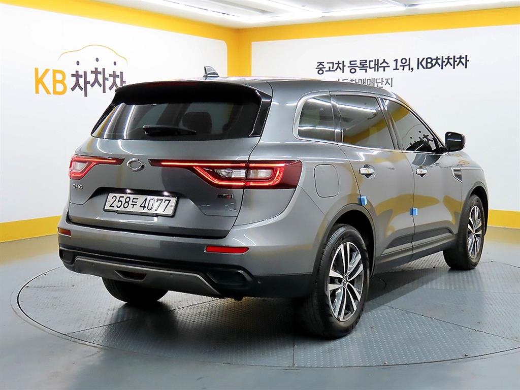 SAMSUNG QM6 - Vista 4