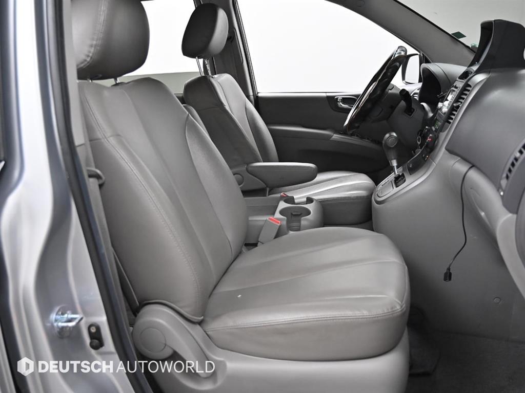 KIA Carnival - Vista 10