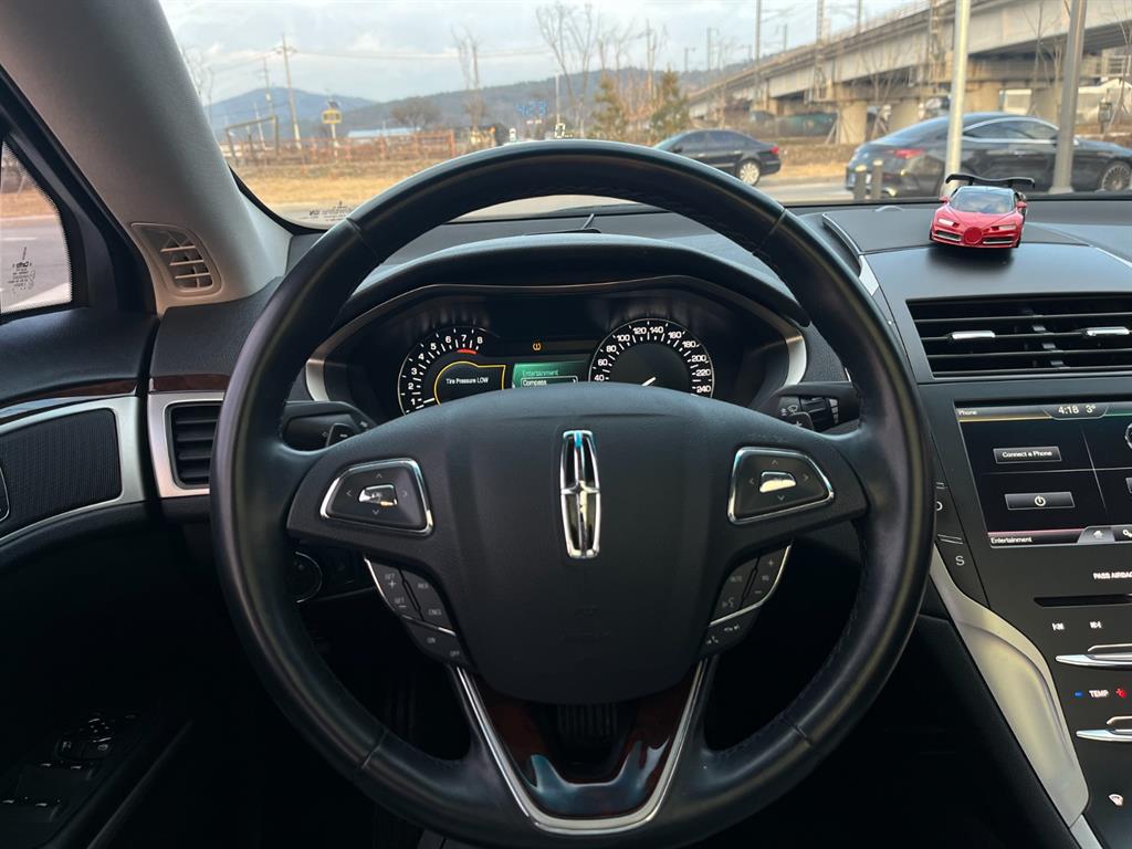 Lincoln MKZ - Vista 6