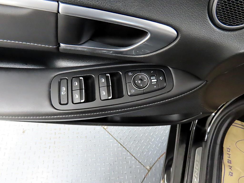 HYUNDAI Sonata - Vista 11