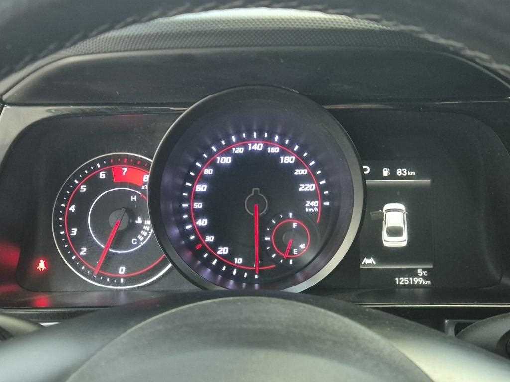 HYUNDAI Avante - Vista 6