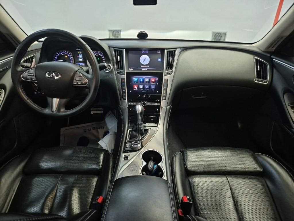 Infiniti Q - Vista 7