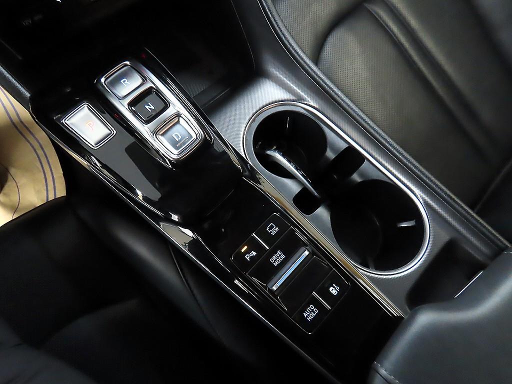 HYUNDAI Sonata - Vista 10