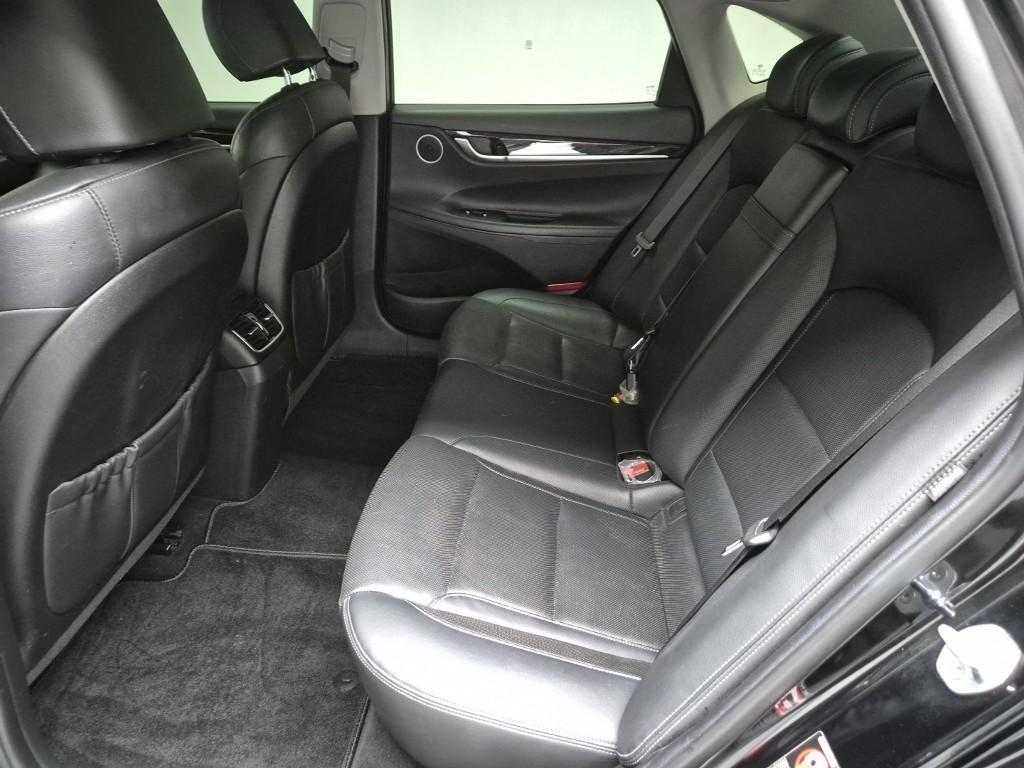 HYUNDAI Grandeur - Vista 12