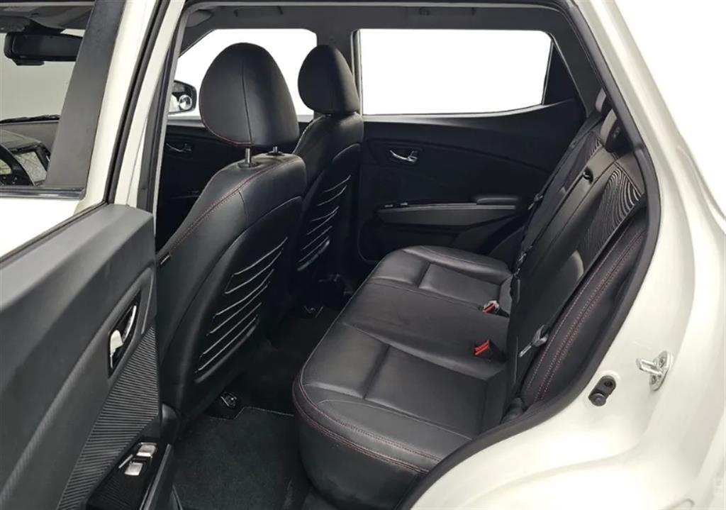 Ssangyong Tivoli 2016 Blanco - Importación desde Corea - HF Imports Iquique - Foto 13