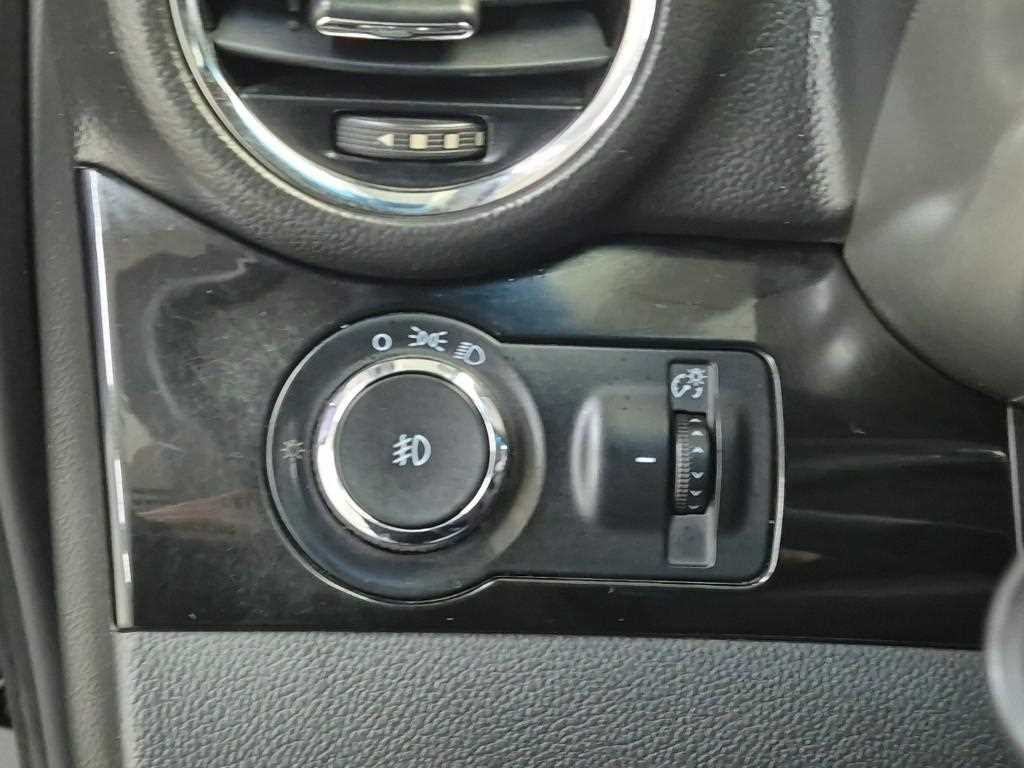 Chevrolet Orlando 2012 Gris - Importación desde Corea - HF Imports Iquique - Foto 16