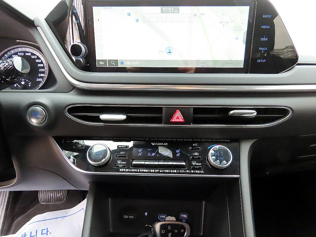 HYUNDAI Sonata - Vista 12