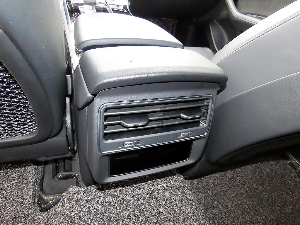 Audi Q8 2021 Blanco - Importación desde Corea - HF Imports Iquique - Foto 16