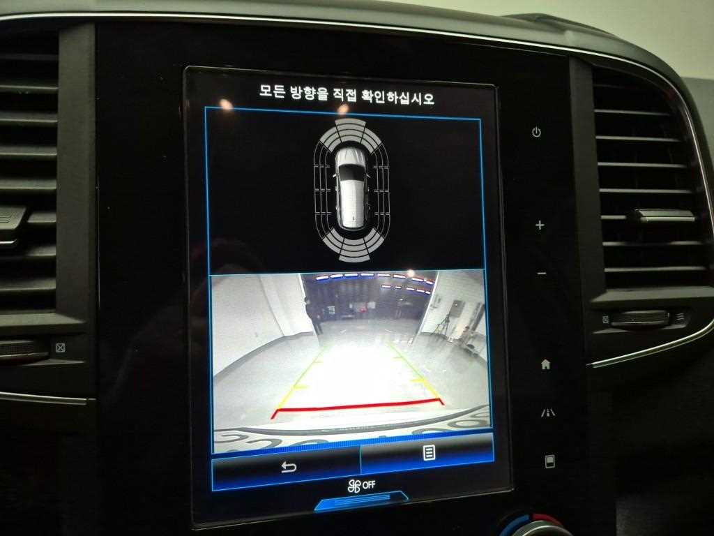 SAMSUNG QM6 - Vista 11