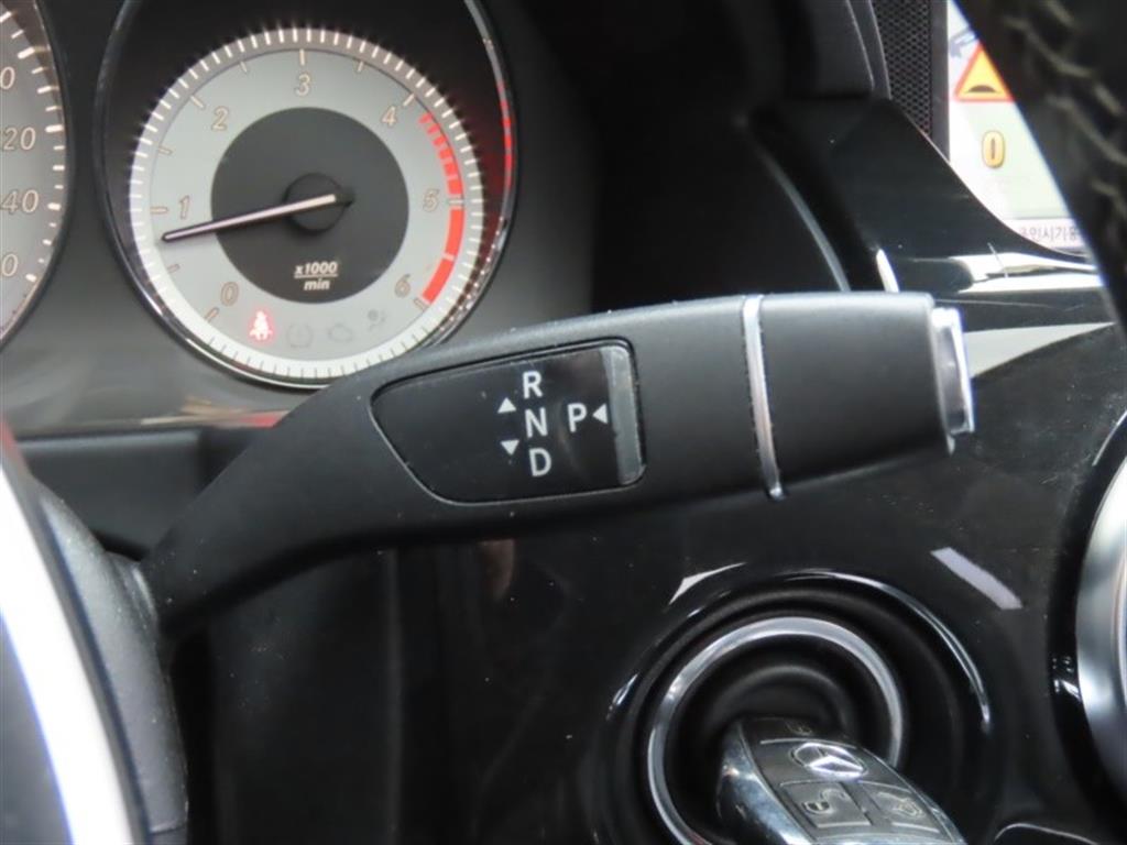 Mercedes Benz GLK Class - Vista 11