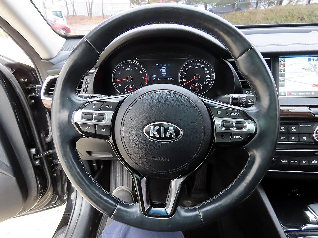 KIA K7 - Vista 8