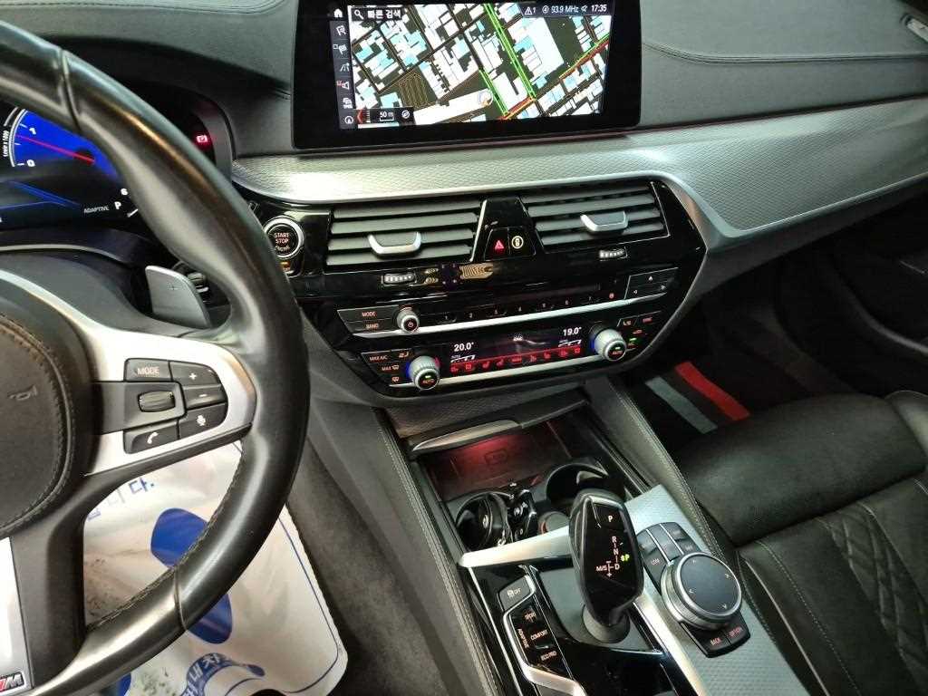BMW 5 Series - Vista 10