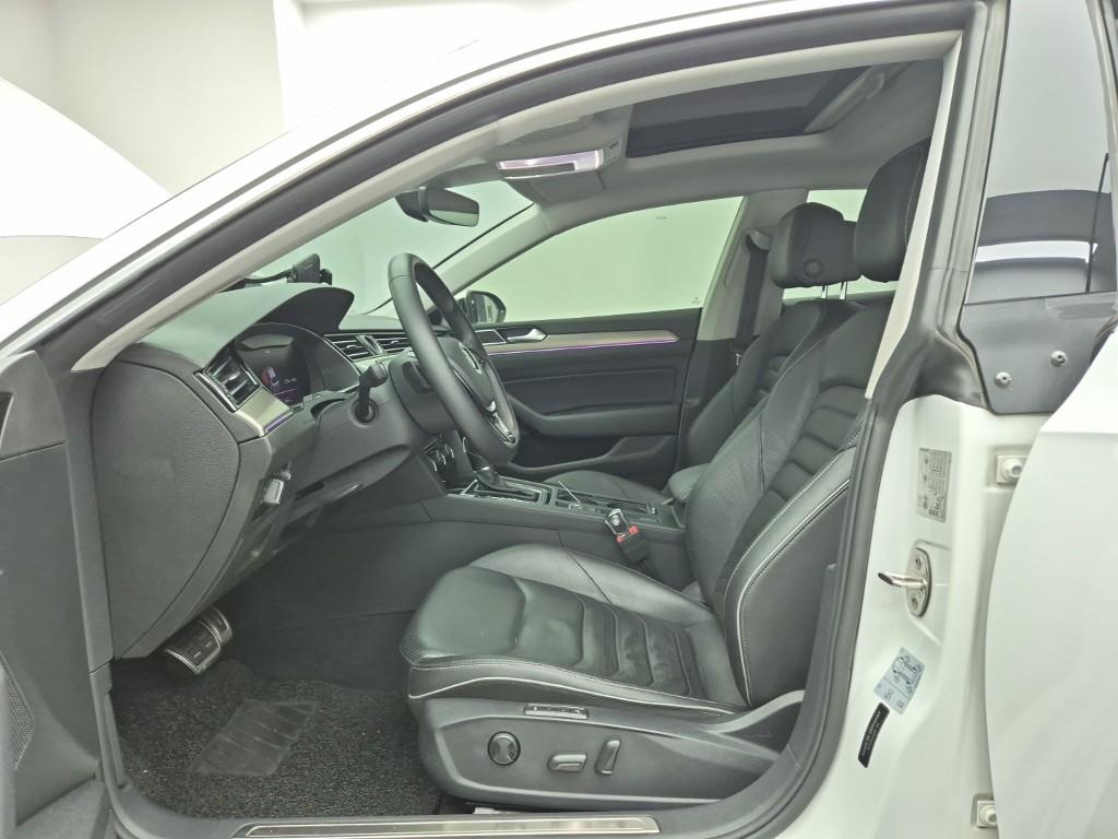 Volkswagen Arteon - Vista 11