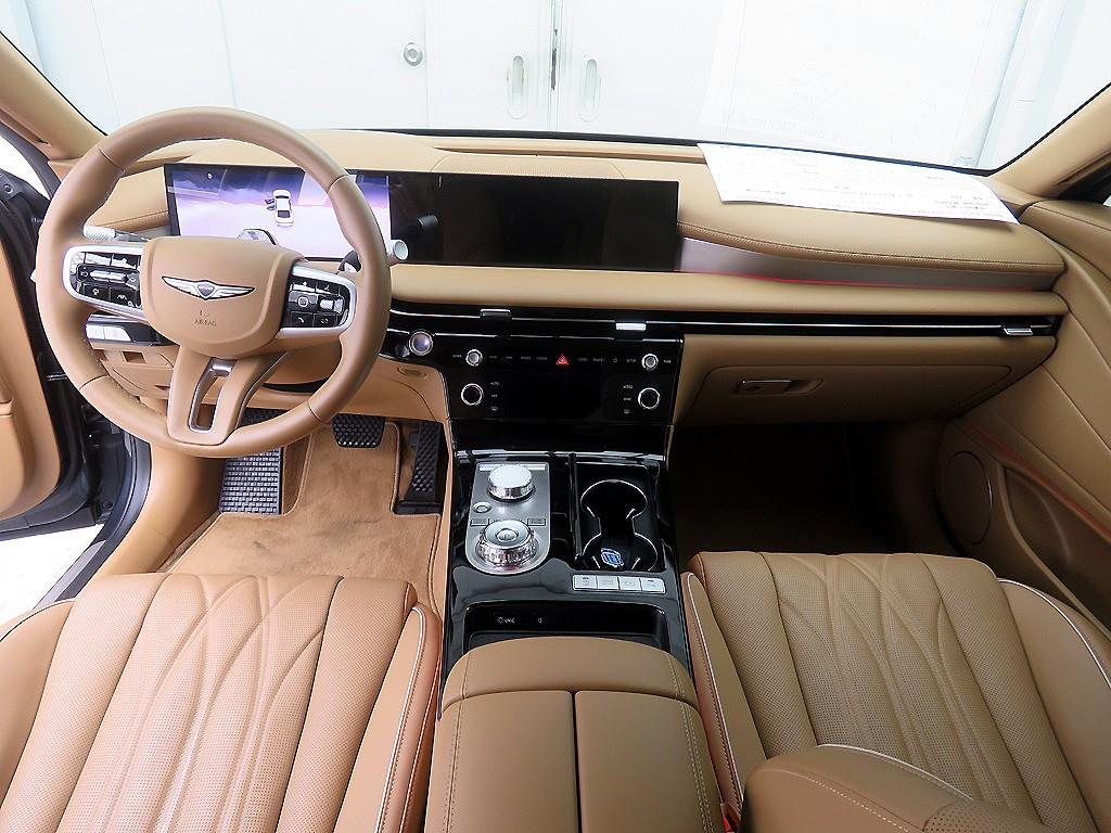 Genesis G80 - Vista 8