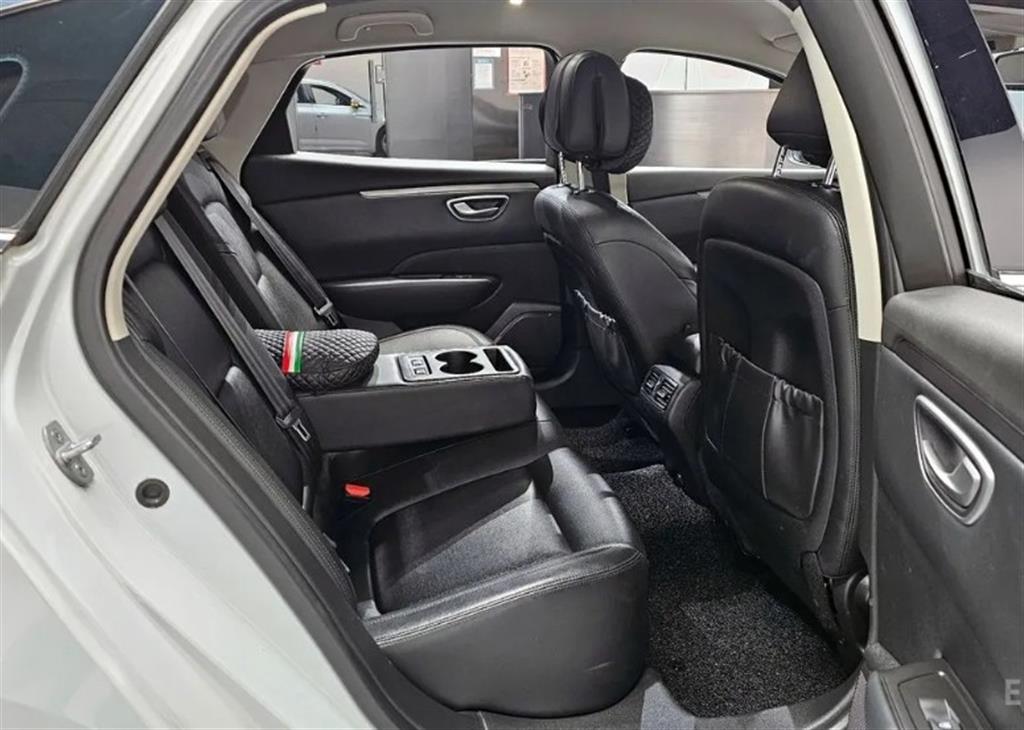 SAMSUNG SM6 - Vista 12