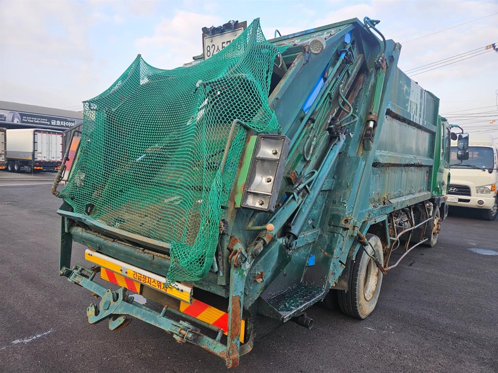 medium and large cargo apChoukJingae - Vista 6