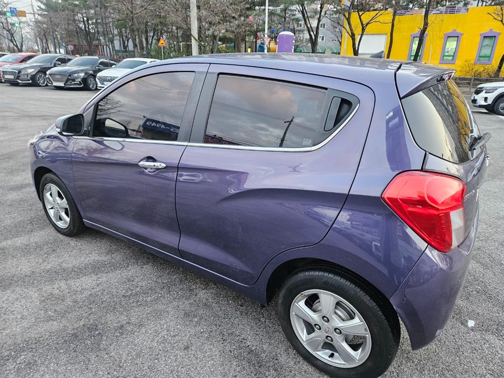 Chevrolet Spark - Vista 5