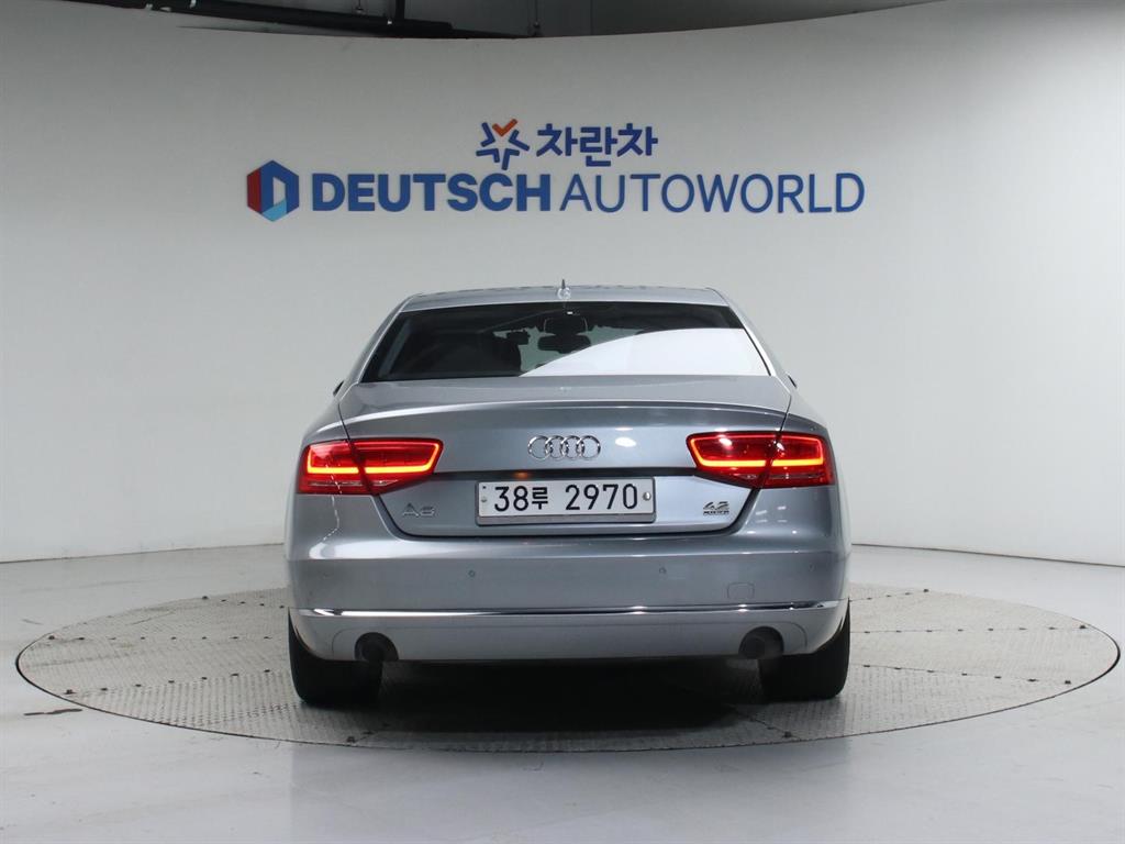 Audi A8 - Vista 4
