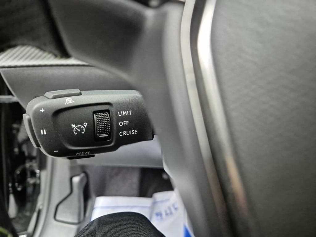 Peugeot 208 2022 Negro - Importación desde Corea - HF Imports Iquique - Foto 14