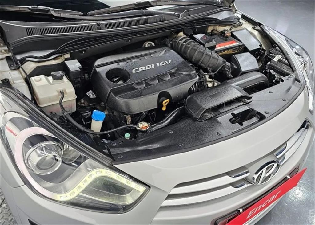 HYUNDAI i40 - Vista 6