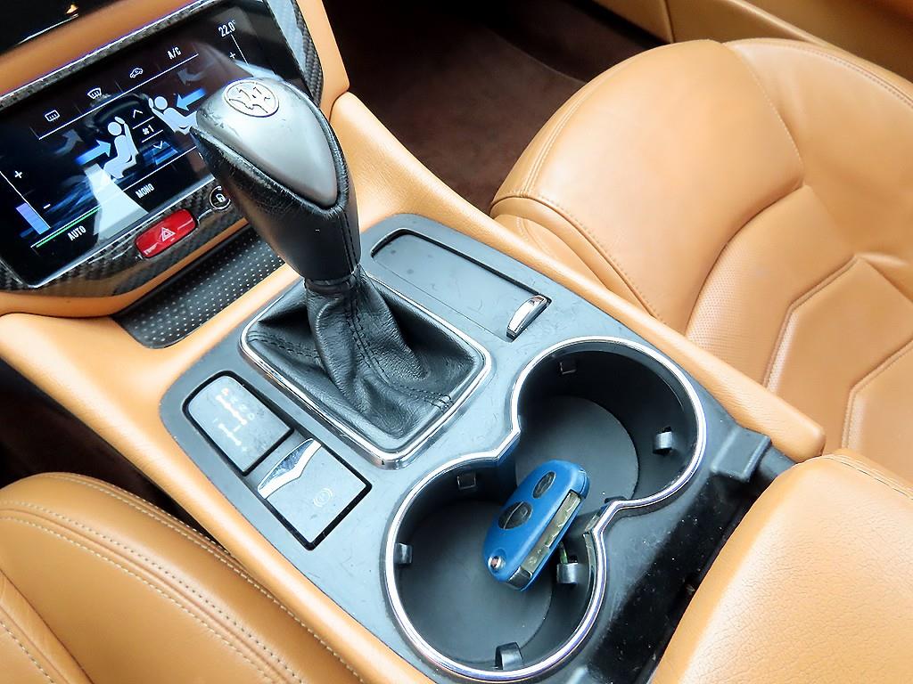 Maserati Gran Turismo - Vista 10